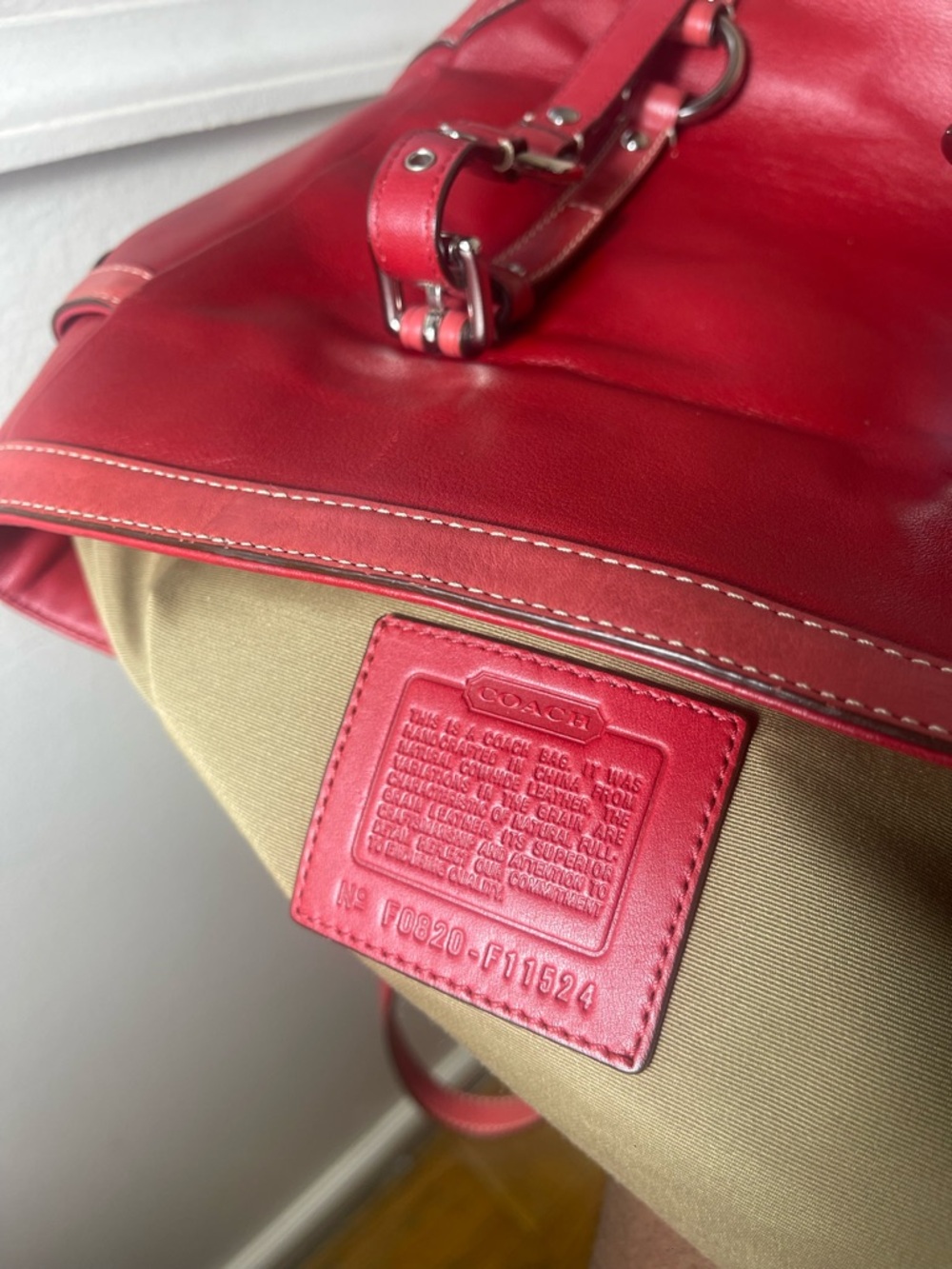 Vintage Y2K shoulder red tote bag - Picture 9 of 10